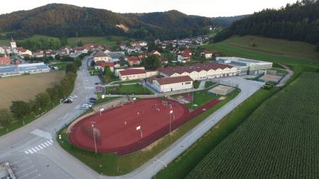 Mokronog, v ospredju sportni park, foto athiv OMT